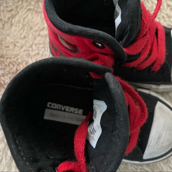GUC Baby Converse Allstar Hightop Shoes Red and Black Size 6 - Picture 4 of 9